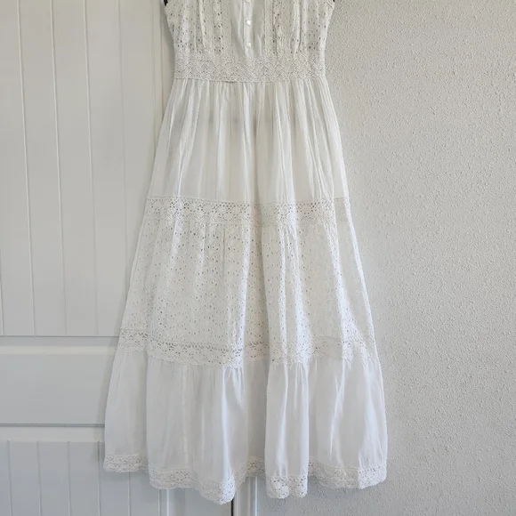 Magic White Eyelet & Lace Trim Maxi Dress Size Medium - Picture 9 of 12